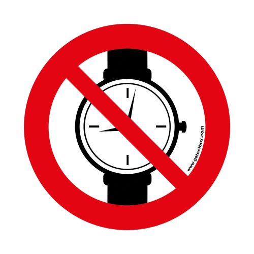 NO METALLIC ARTICLES OR WATCHES!' PODLAHOVÁ ZNAČKA 300 mm